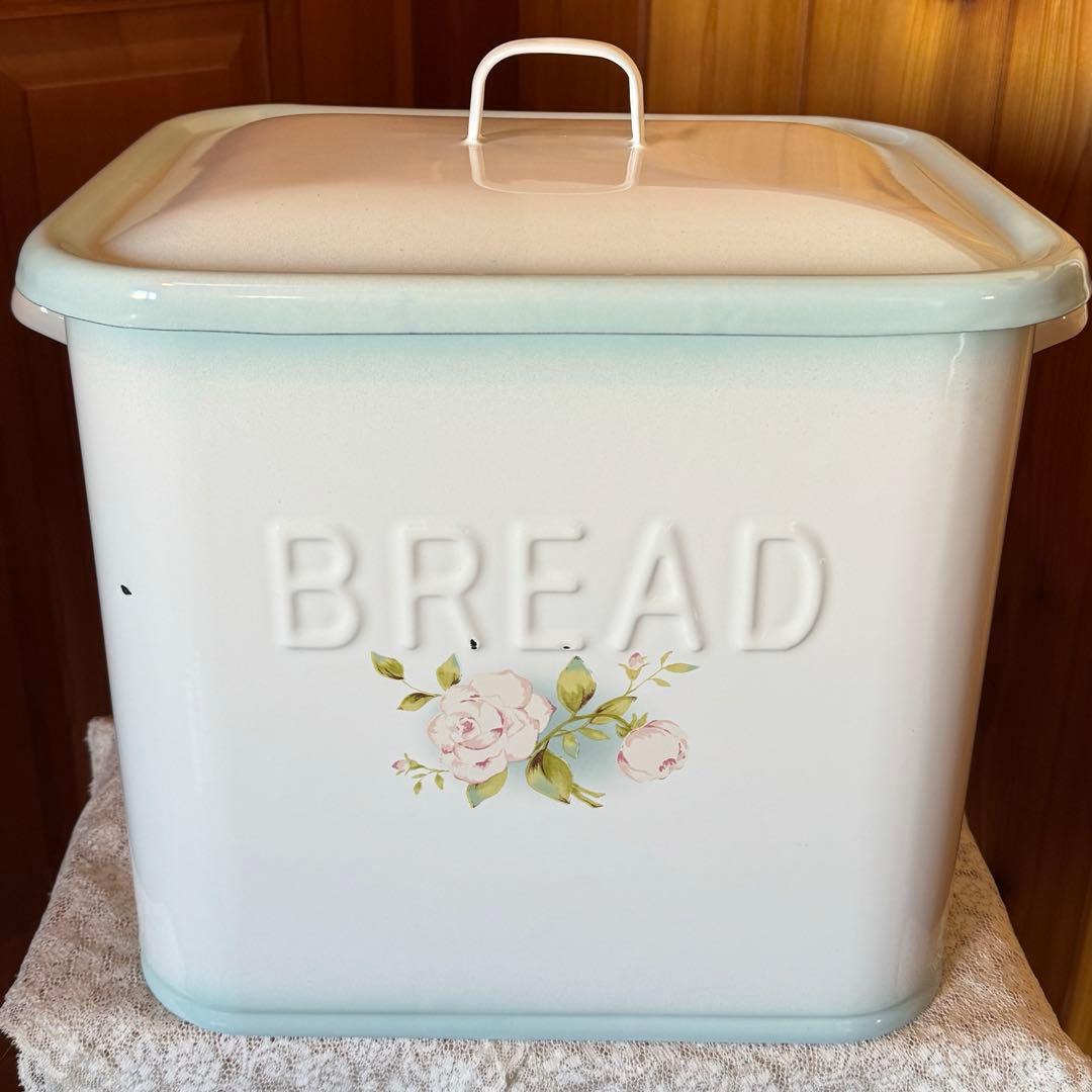 【希少レア‼️】イマン(imane) ポワージュブルー　BOX缶