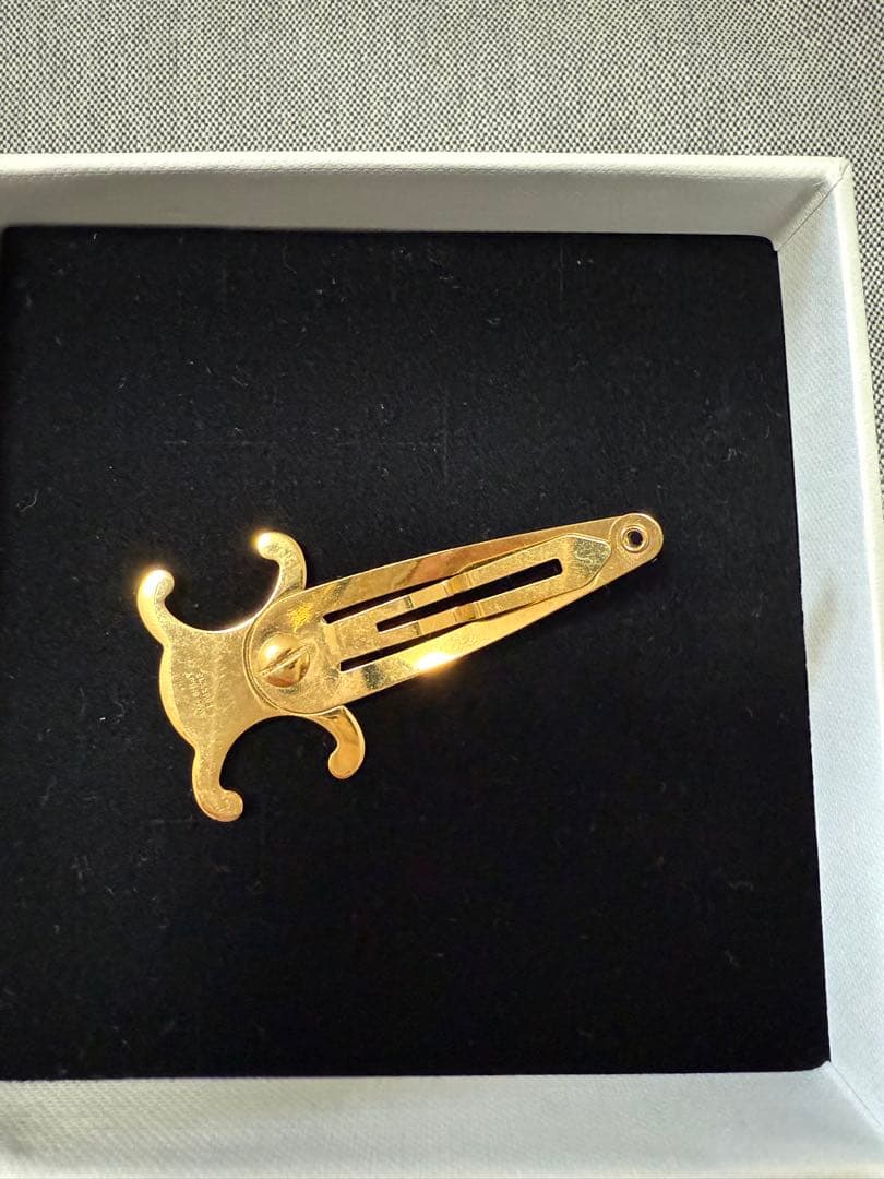 CELINE スナップ ヘアクリップ