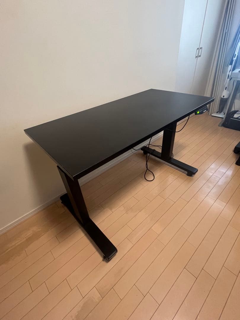 FLEXISPOT E3 電動式昇降デスク（ブラック／天板付き）