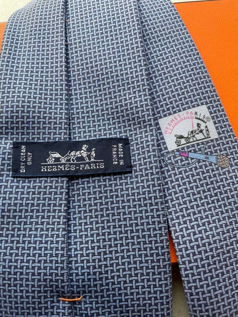【極美品】HERMES ネイビー 幾何学模様 ネクタイ