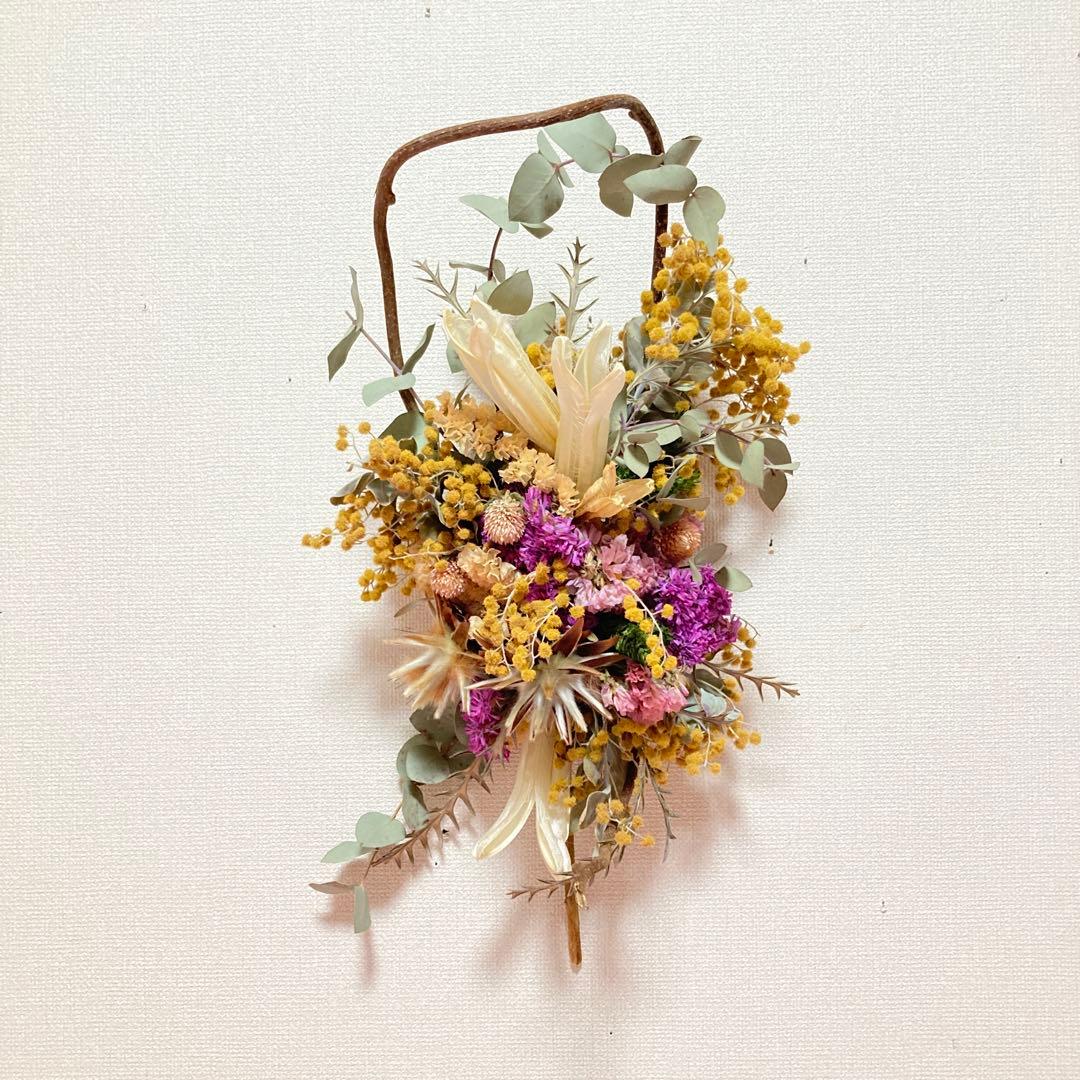 創作スワッグ　ミモザ＆高砂ユリ