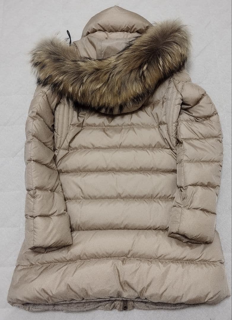 【別注】TATRAS×TOMORROWLAND　AGNELLAダウンコート　02