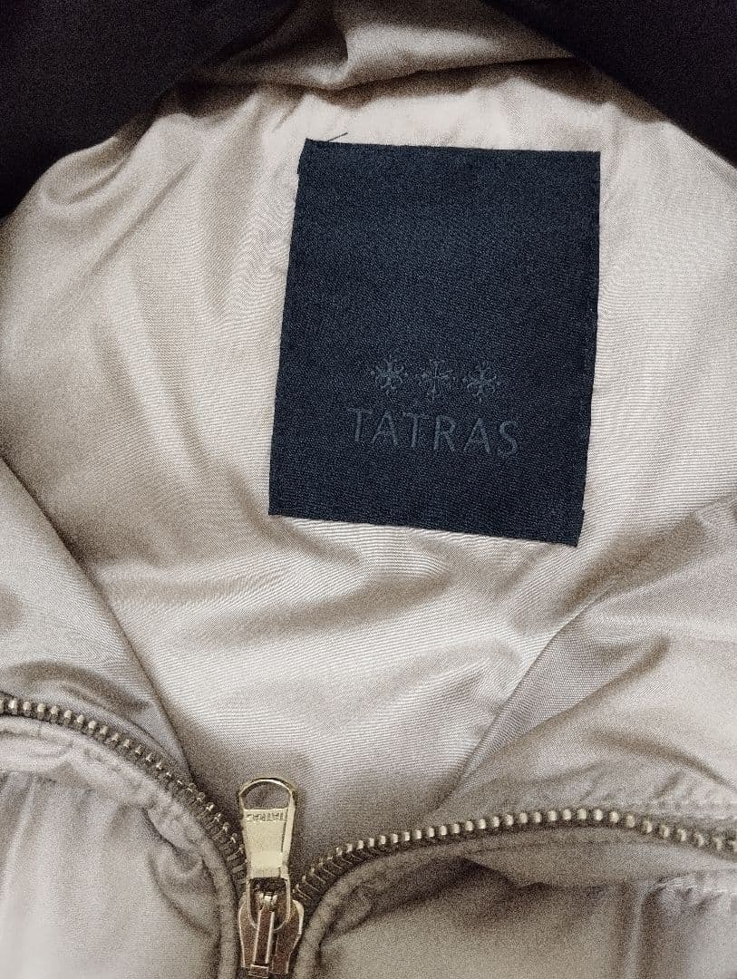 【別注】TATRAS×TOMORROWLAND　AGNELLAダウンコート　02