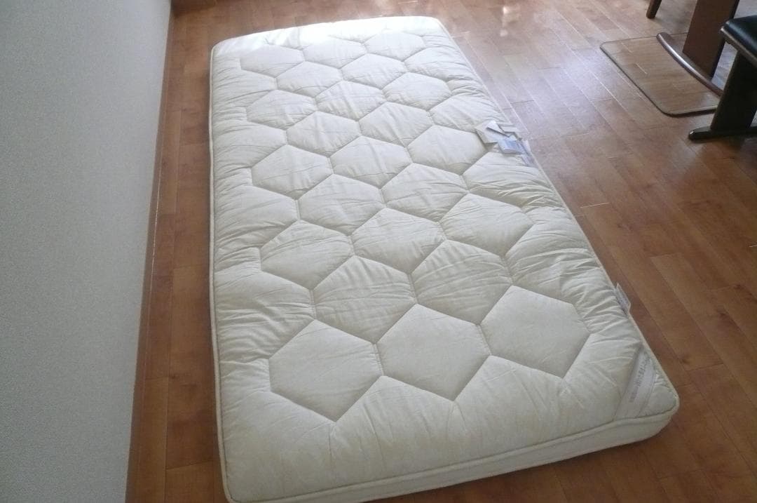 西川プレミアムバランス4層敷き布団 シングルロング VLap 抗菌防臭 マット