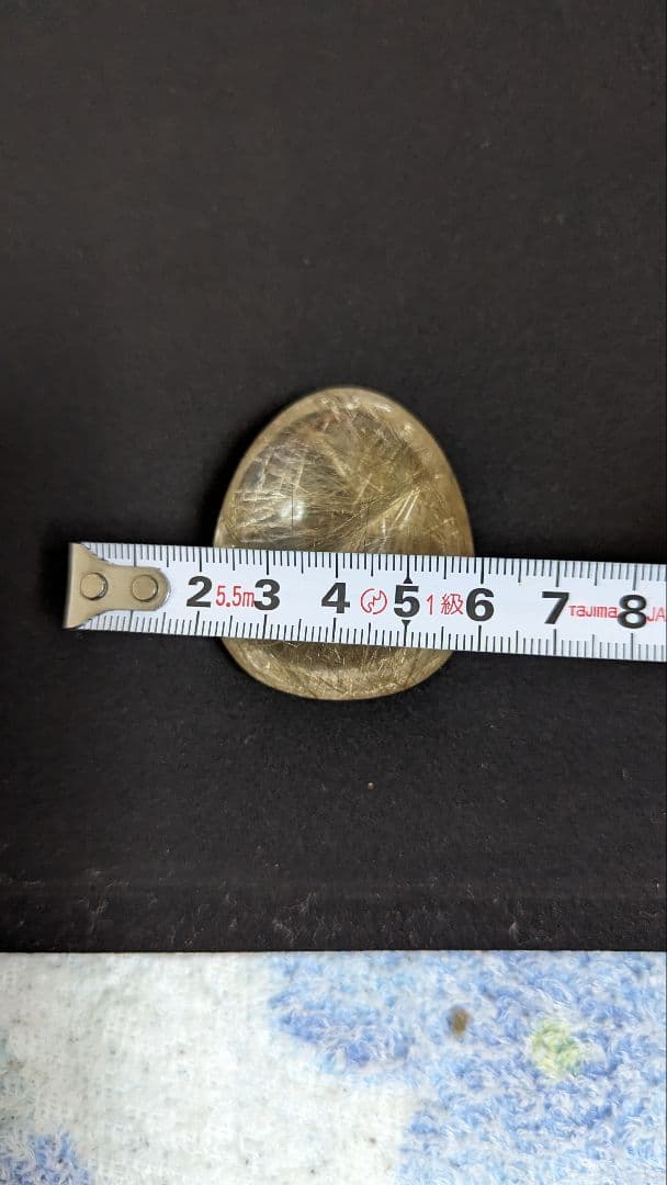 シルバールチル　卵型　針水晶