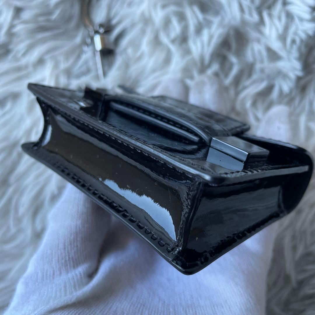 【ほぼ未使用】デルヴォー バッグチャーム ブラック