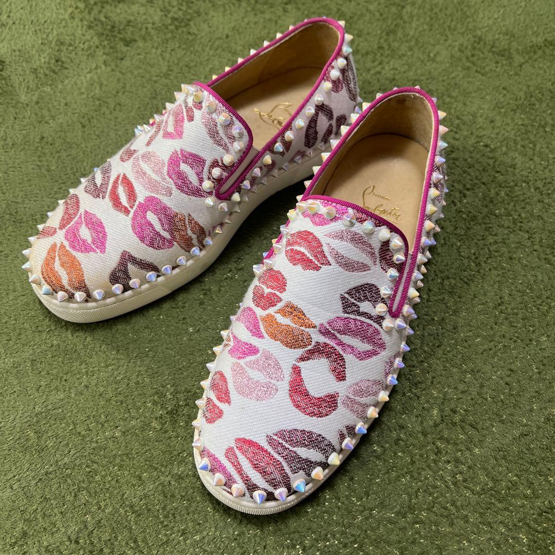 クリスチャンルブタン　スニーカー　スタッズ　スリッポン