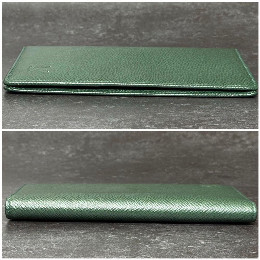 新品未使用 激レア ルイヴィトン タイガ エピセア ポルトバルールカルトクレディ