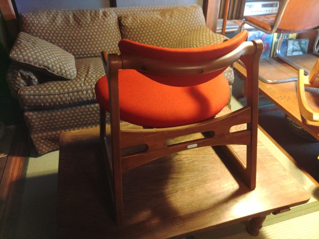 希少　ダイニングチェア KIRITSU 起立木工 CAチェア 400CH-赤