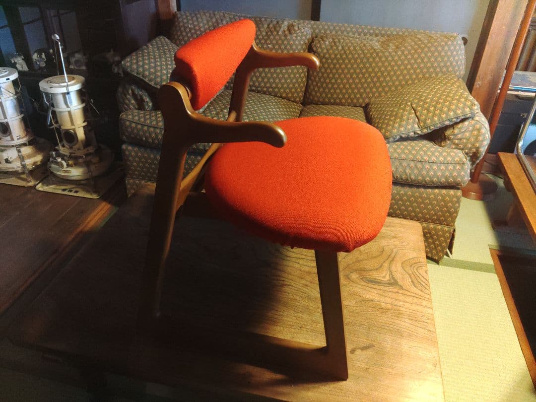 希少　ダイニングチェア KIRITSU 起立木工 CAチェア 400CH-赤