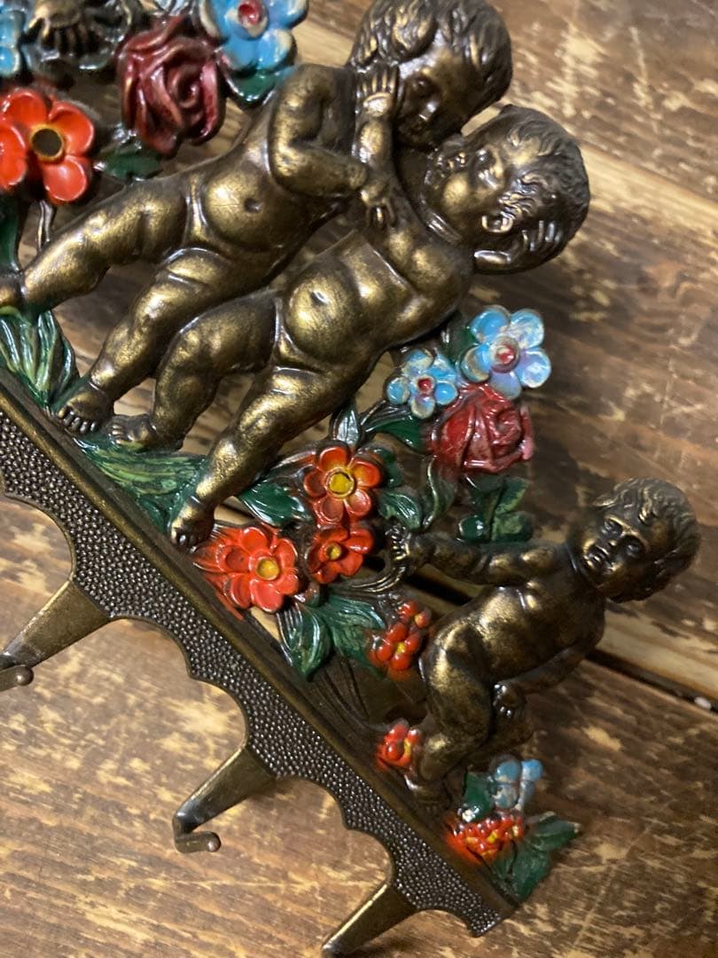 A 壁掛けインテリア　壁掛けミラー　ロココ調　エンジェル　ヨーロピアン　イタリア