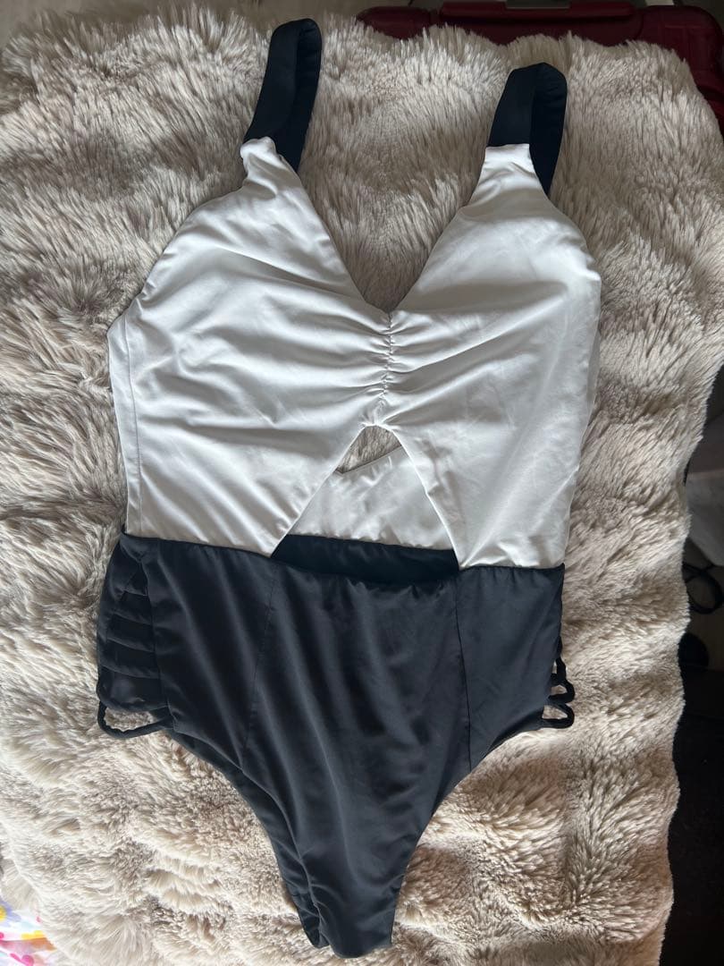 ALEXIA STAM アリシアスタン Charlotte 白黒 M 水着