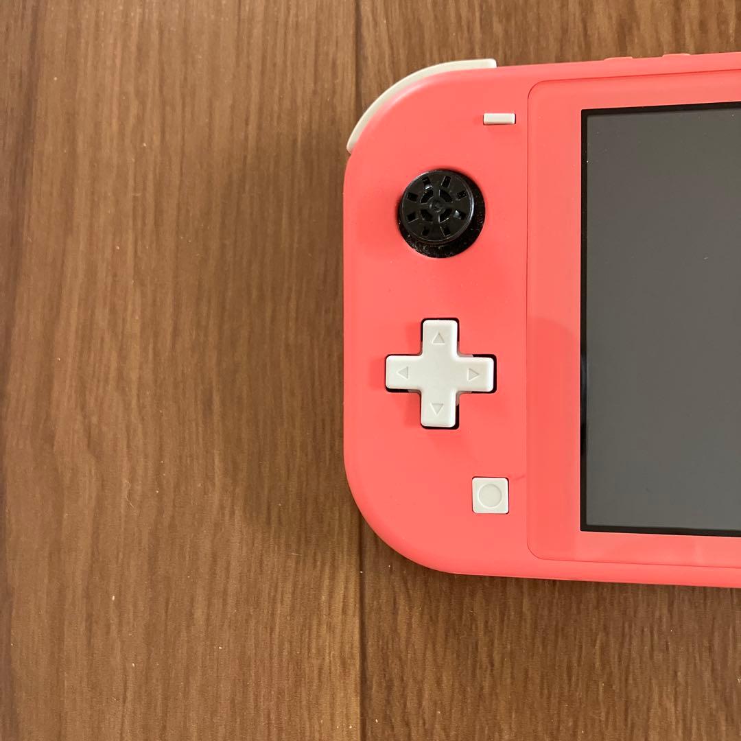 任天堂SwitchLite 左スティックのカバーなし