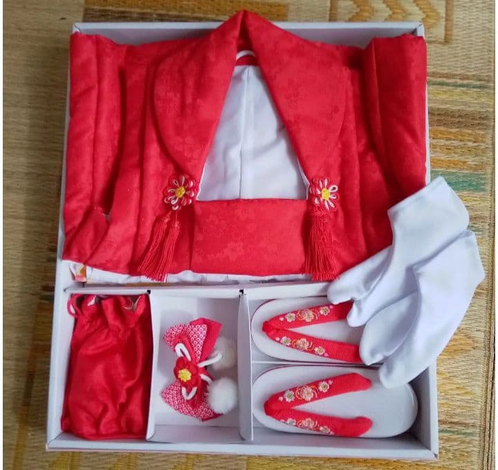 【ほぼ新品未使用】　七五三　着物 3歳用　セット　お祝い