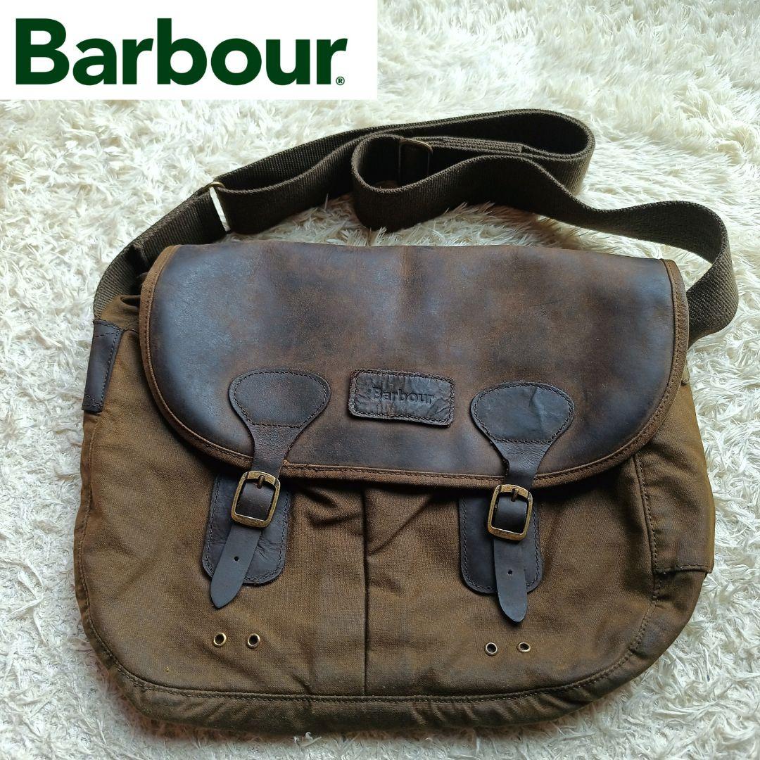 Barbour Tarras ワックス レザー トリム ショルダーバッグ