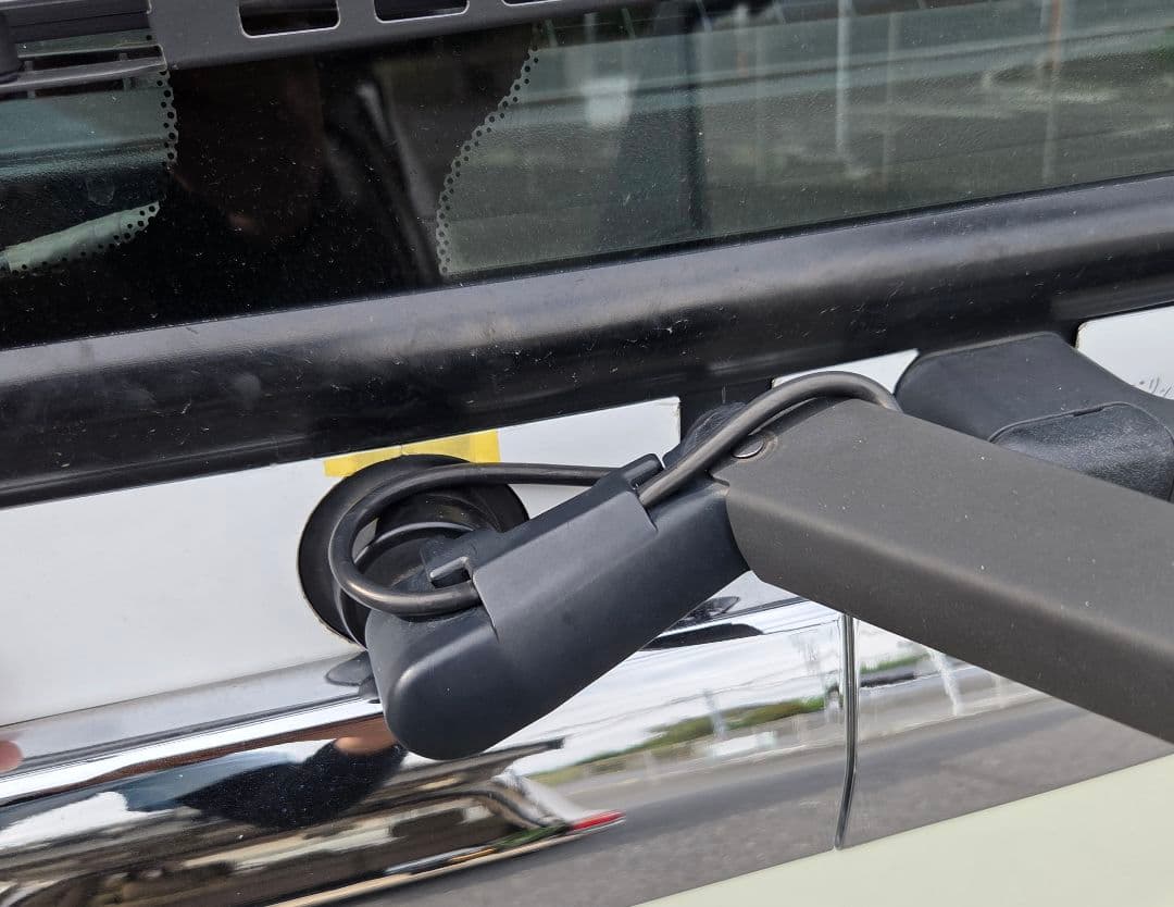 17スーパーグレート等　バラさず簡単取り付け　ワイパーパネル鏡面ステンレス