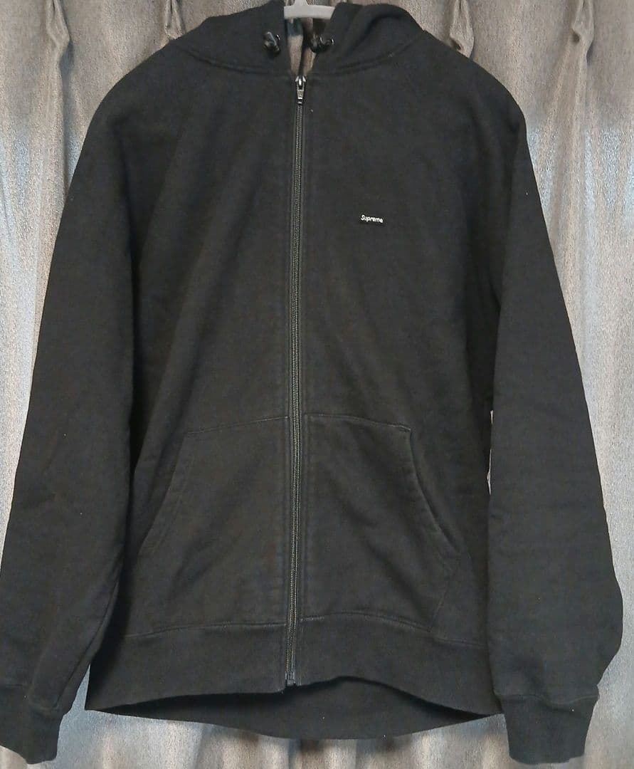 Supreme パーカー