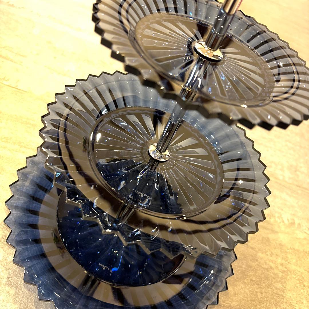 Baccarat ダークブルー 3段ケーキスタンド