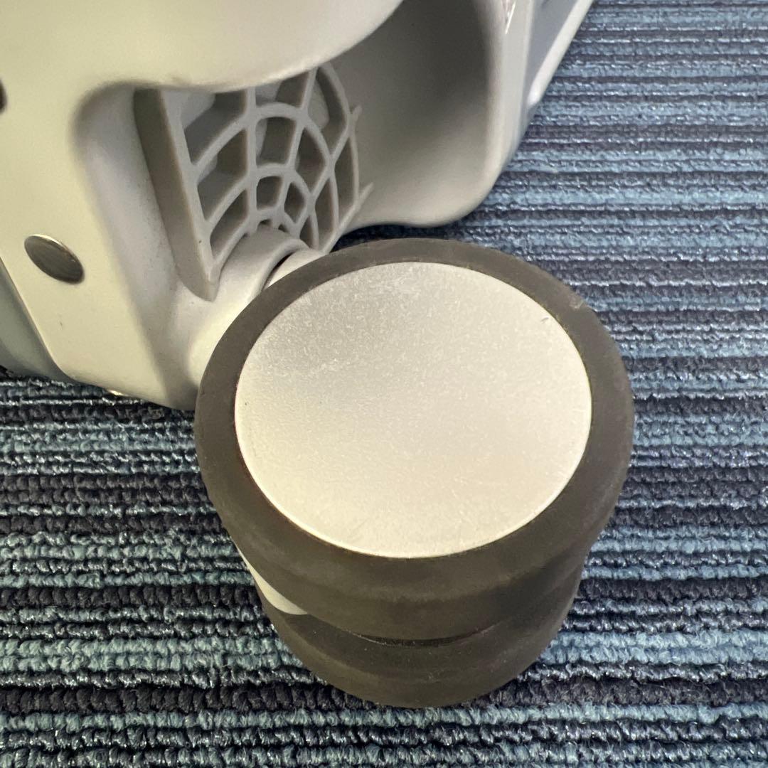 イノベーター　42L アルミニウム キャリーケース 美品