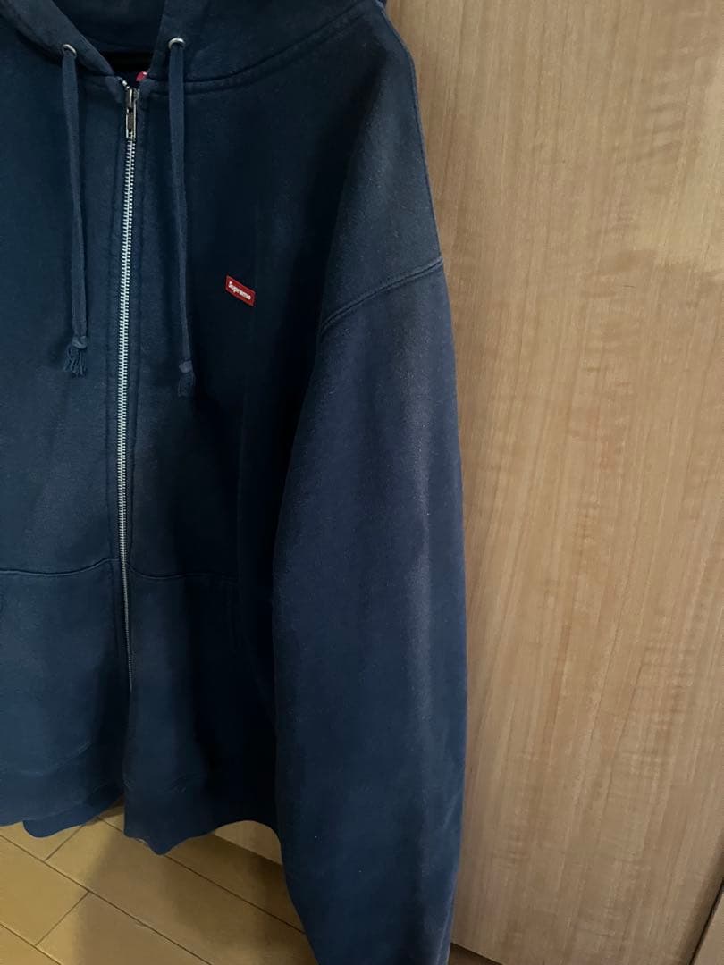 Supremeボックスロゴ ジップパーカー 【ネイビー】