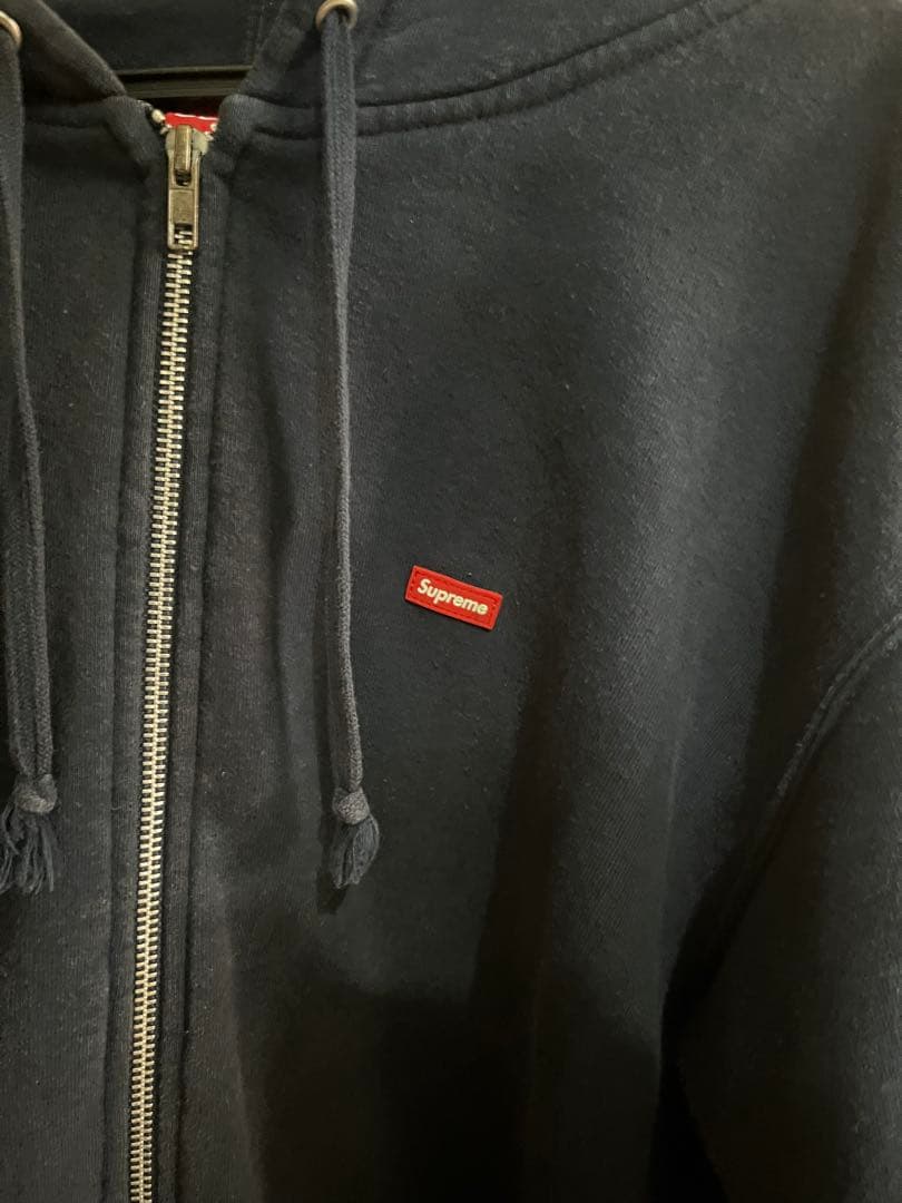 Supremeボックスロゴ ジップパーカー 【ネイビー】