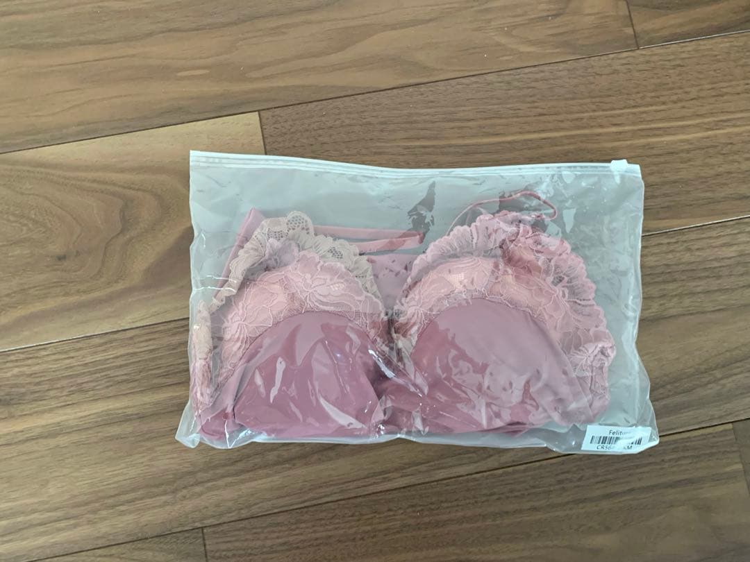 Feliture ブラジャーショーツセット4点キャミソール1点