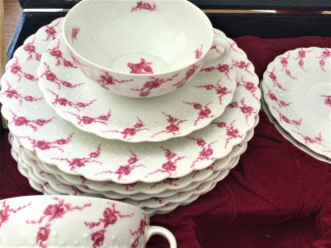 リモージュ　ケーキ皿6枚とティーセット6客