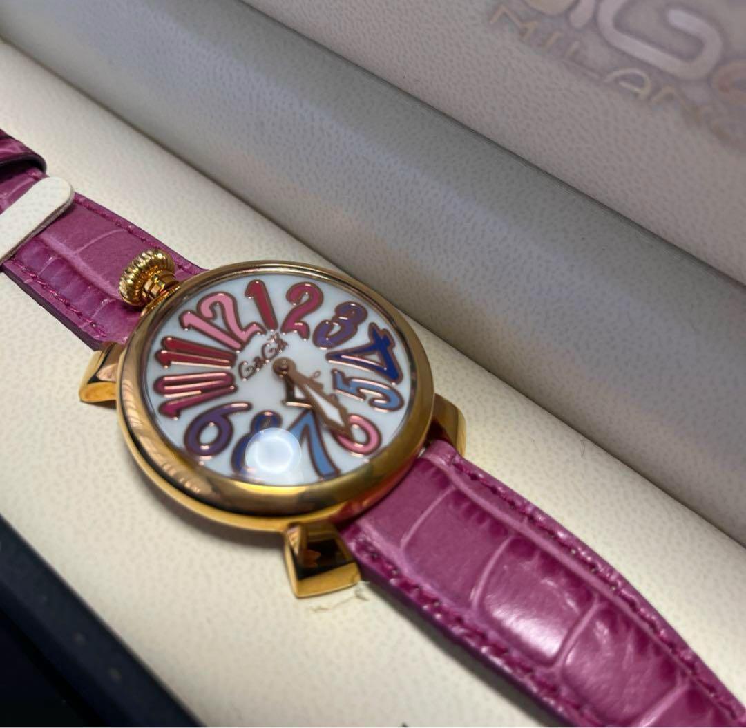 【美品】GaGa MILANO ピンクレザー腕時計（電池交換済）ガガミラノ