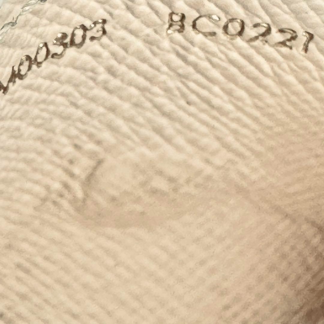 希少 ルイヴィトン モノグラム ポルト クレ キリガミ プール M00303