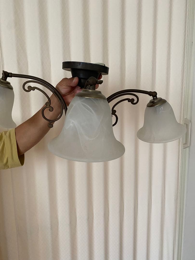 クラシックデザイン 4灯シーリングライト