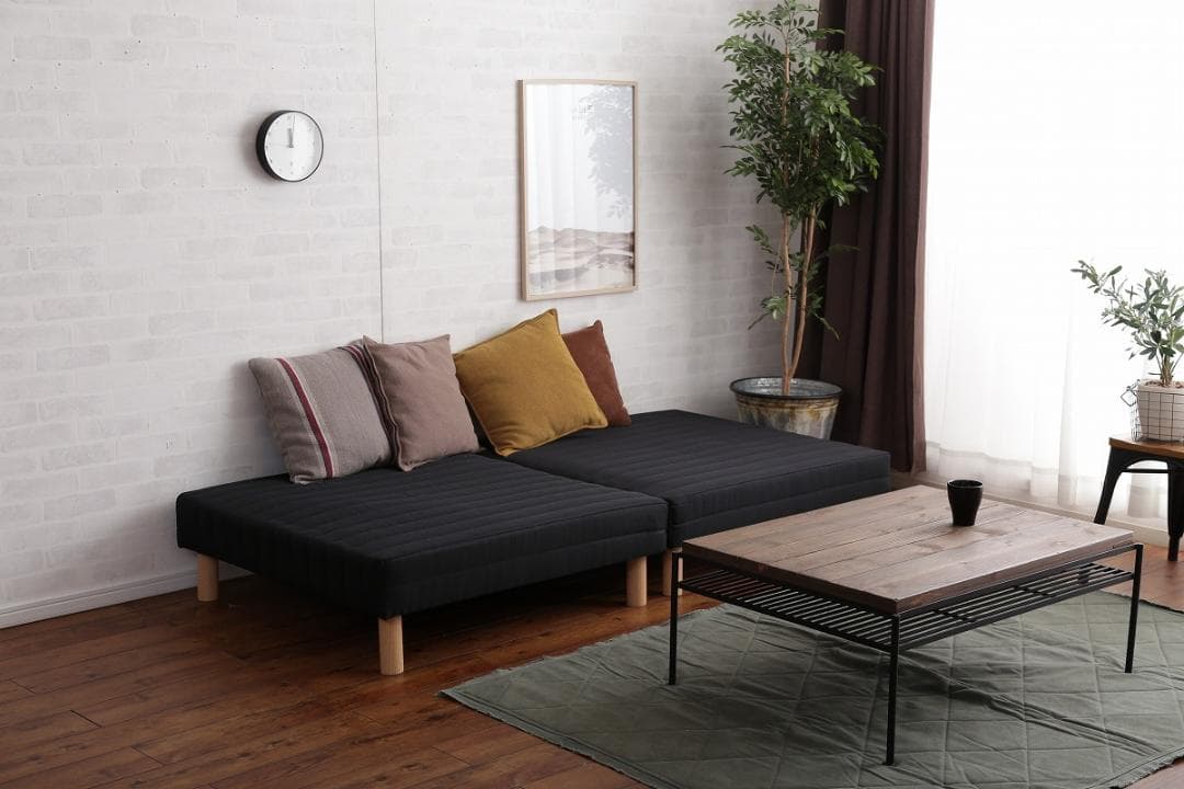 《新品・送料無料》脚付きマットレスベッド【セミダブル】