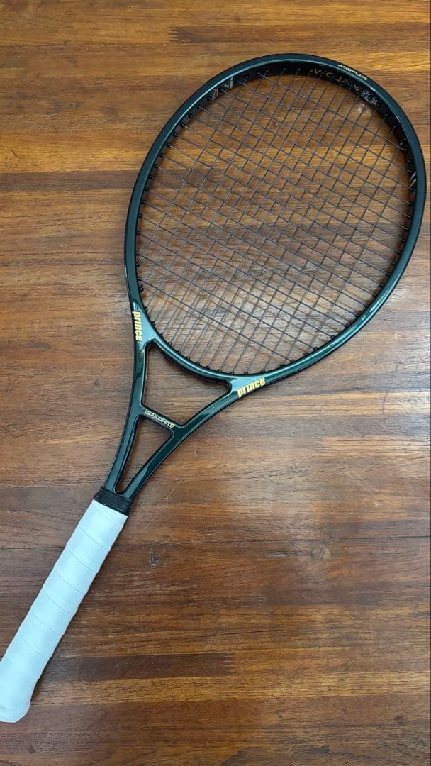 Prince PHANTOM GRAPHITE 100 G2 現行モデル