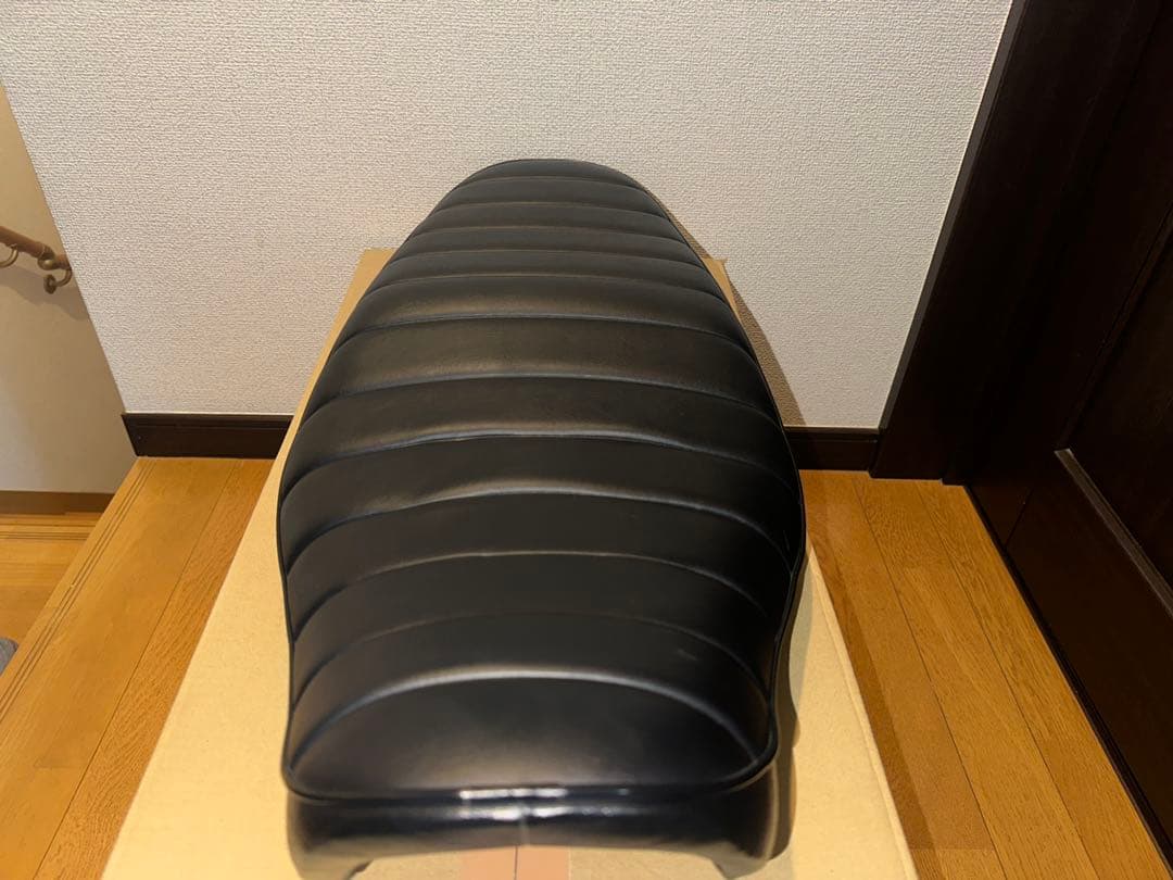 Kawasaki W800street 純正シート