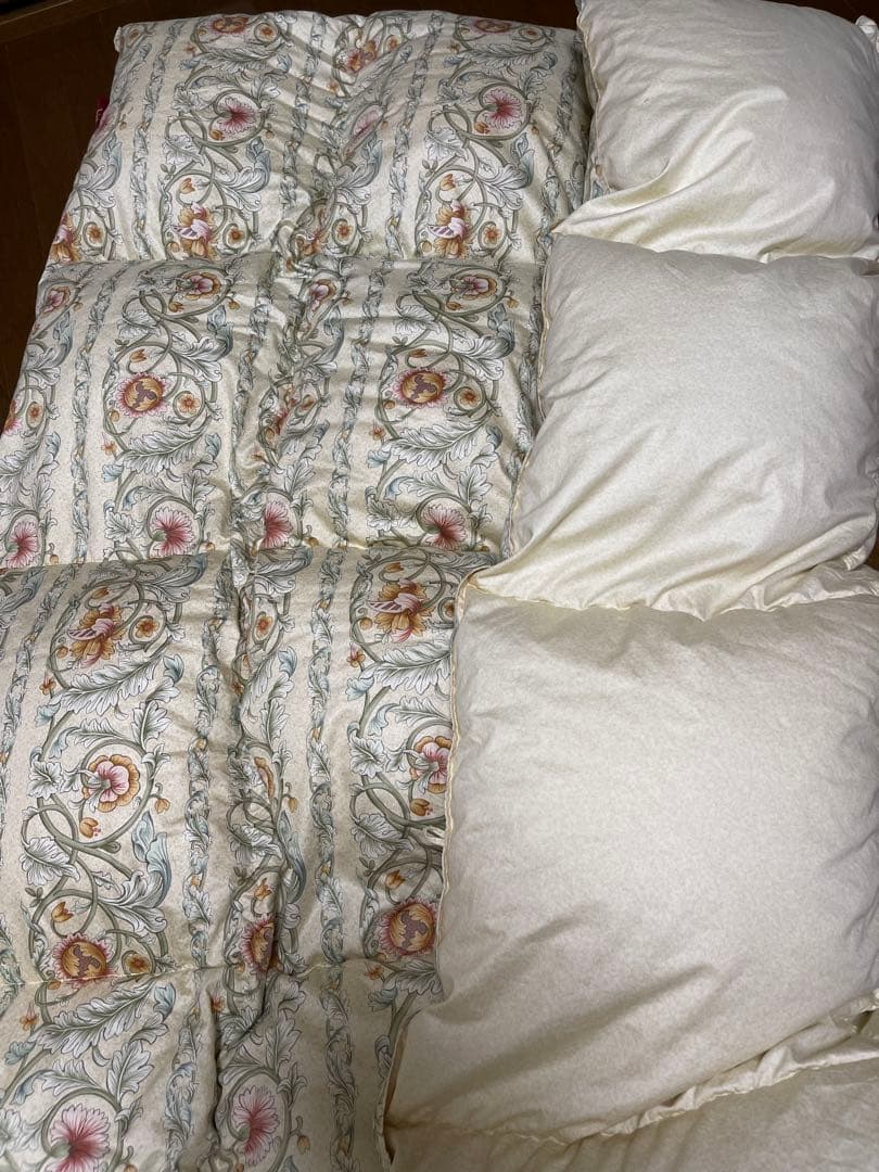 ロマンス小杉羽毛布団　日本製　ホワイトダワン90％　綿100％150x210cm