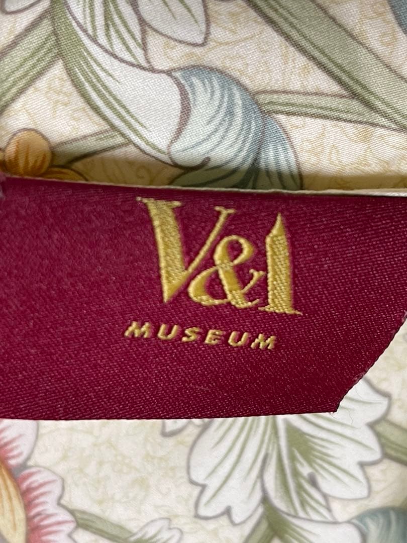 ロマンス小杉羽毛布団　日本製　ホワイトダワン90％　綿100％150x210cm