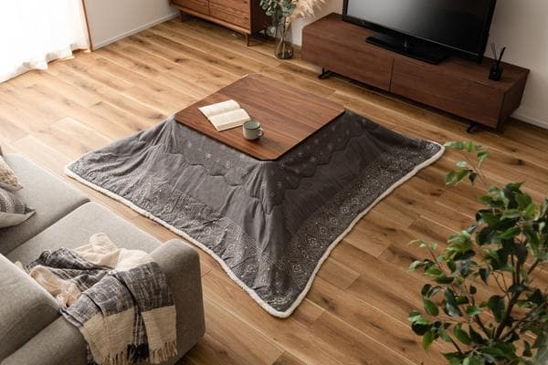 おしゃれ ふかふか かわいい 暖かい 正方形 こたつ布団 バンダナ柄