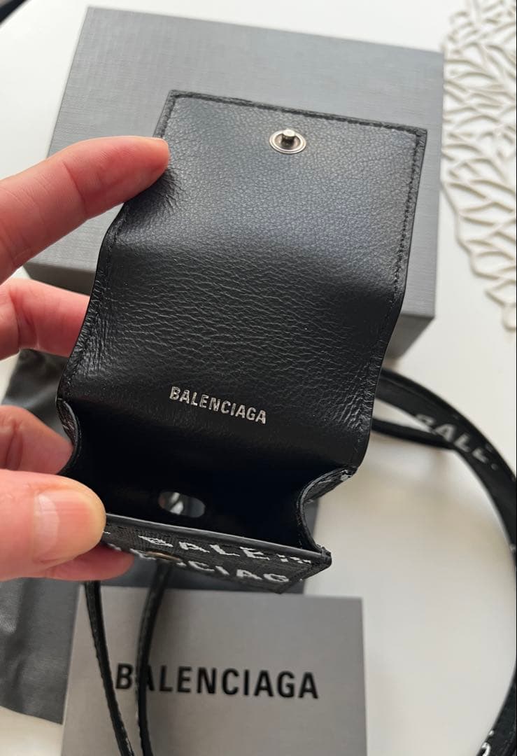 正規品新品未使用BALENCIAGAAirPods 第3世代ホルダーストラップ