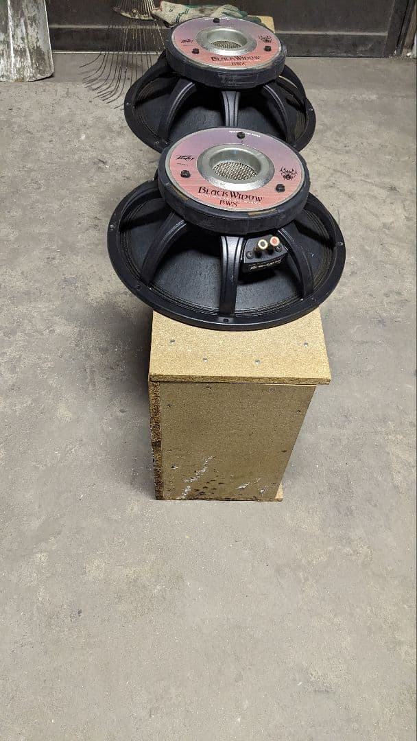 PEAVEY 1508 HE BWX SPKR ペア