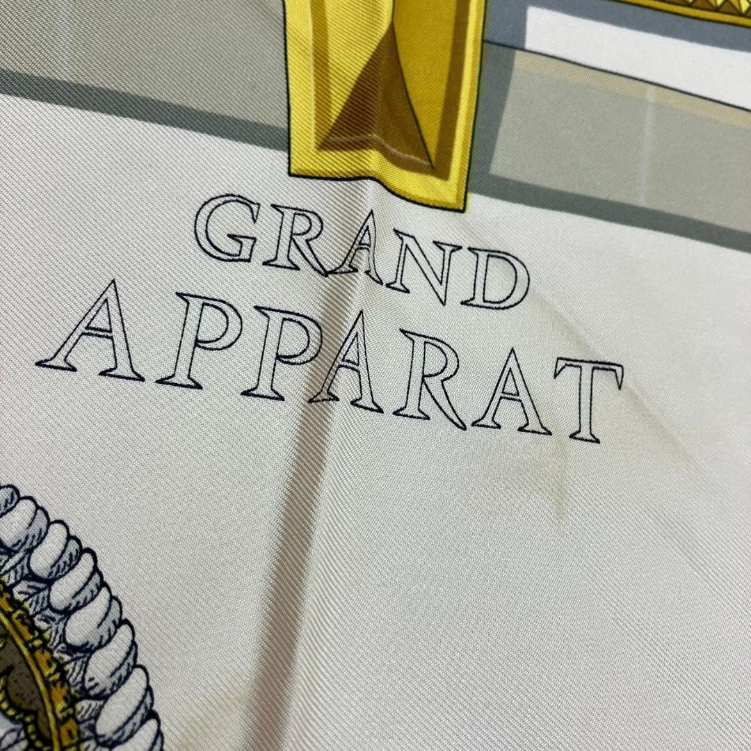 エルメス　カレ90　盛装の馬