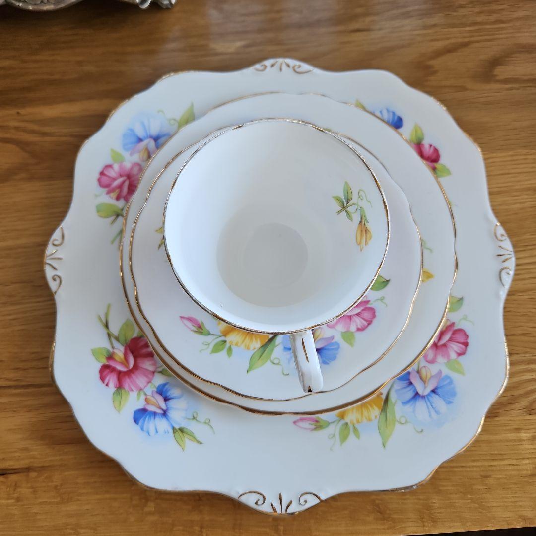 ヴィンテージティーカップトリオ