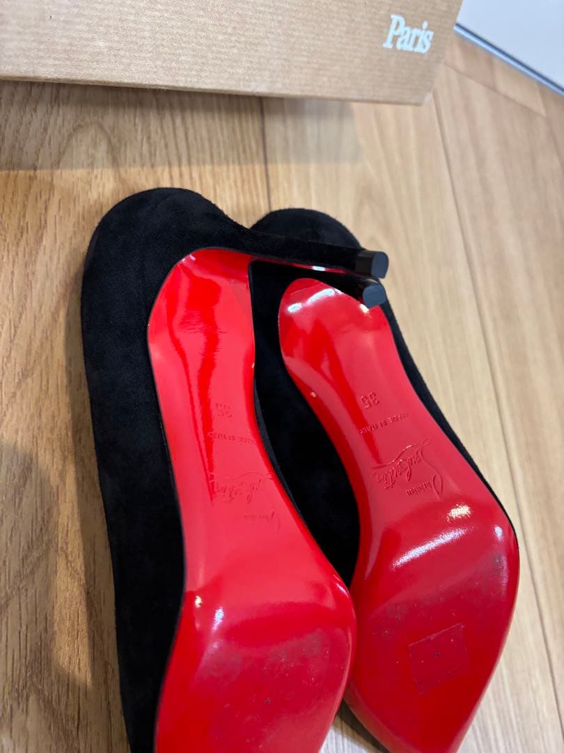 やおや　Christian Louboutin ハイヒール