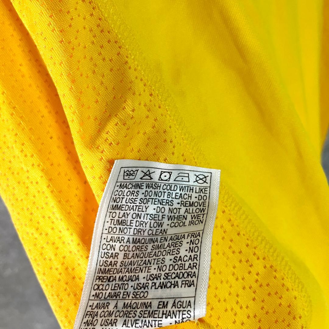 NIKE ユニフォーム　サッカー ブラジル代表 CBF　00-02 紙タグ付き