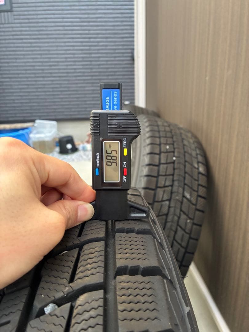 【そうくん】ハリアー/RAV4等 17インチ スタッドレス 9.5mm以上