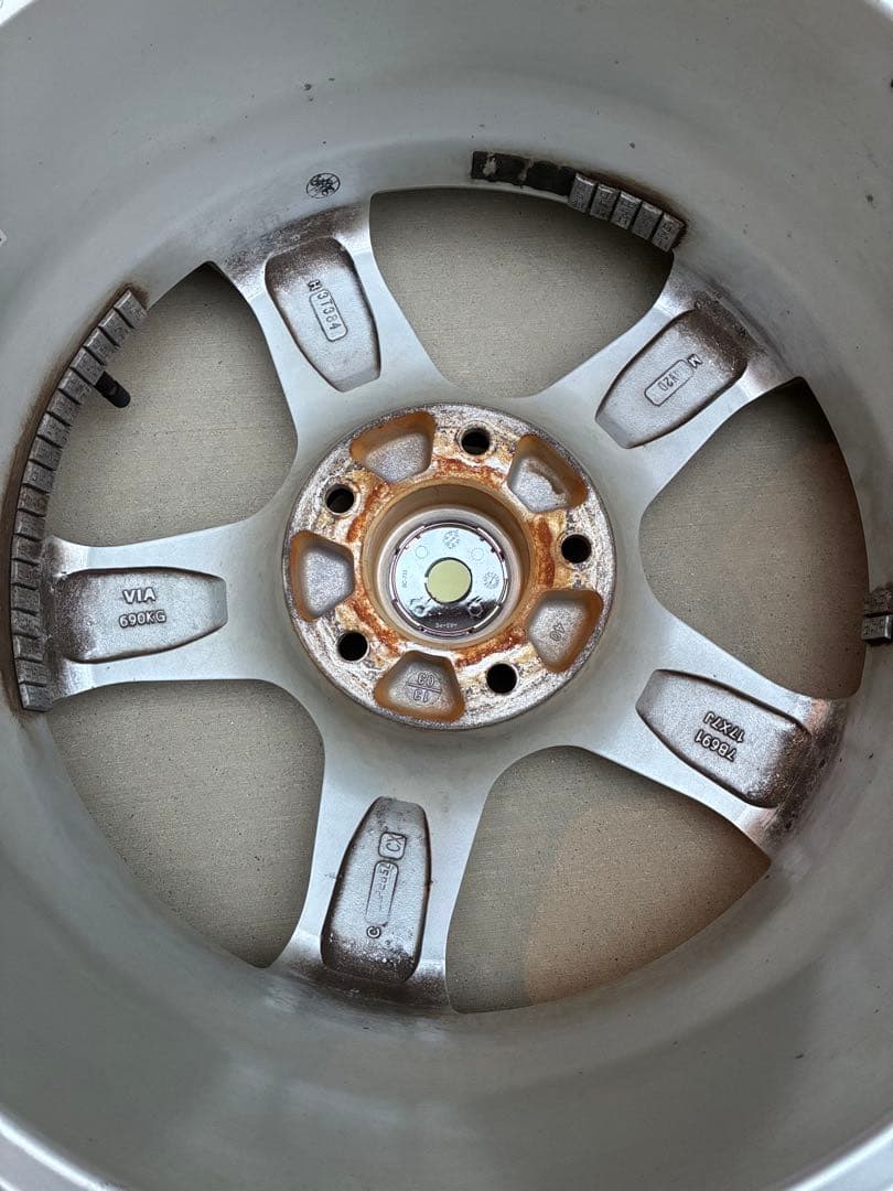 【そうくん】ハリアー/RAV4等 17インチ スタッドレス 9.5mm以上