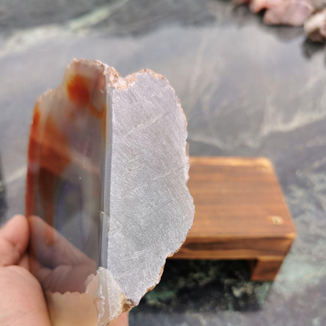 瑪瑙　1.3キロ　鑑賞石　石　原石　宝石　パワーストーン　鉱物　アゲート