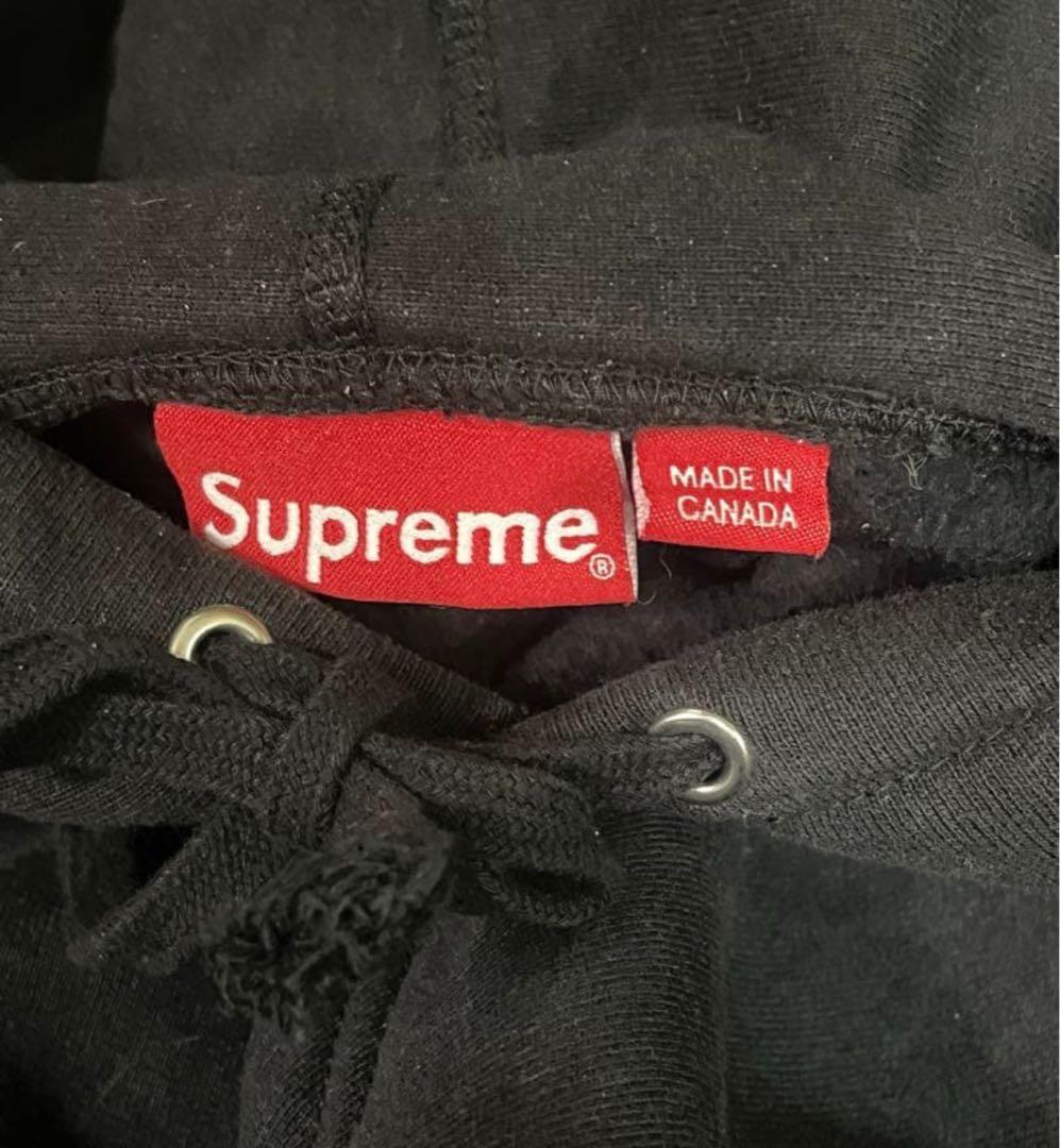 【売り切りセール】Supreme Sロゴ刺繍 パーカー 黒
