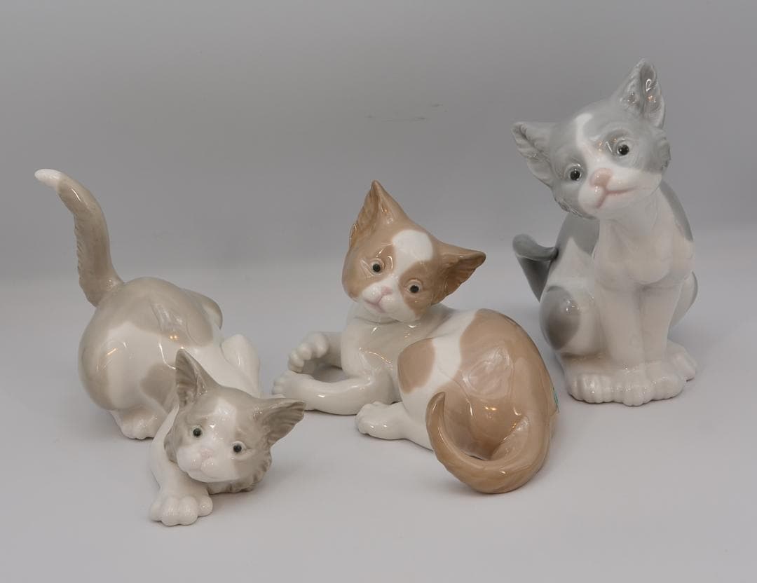 驚いたネコ／気配りのあるネコ／私にエサを　リヤドロ　３体セット　スペイン　箱付き