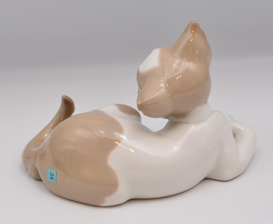 驚いたネコ／気配りのあるネコ／私にエサを　リヤドロ　３体セット　スペイン　箱付き