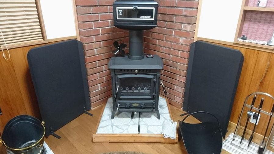 遮熱板　90と120　薪ストーブ　ストーブ　ウォールヒートシールド　火災予防