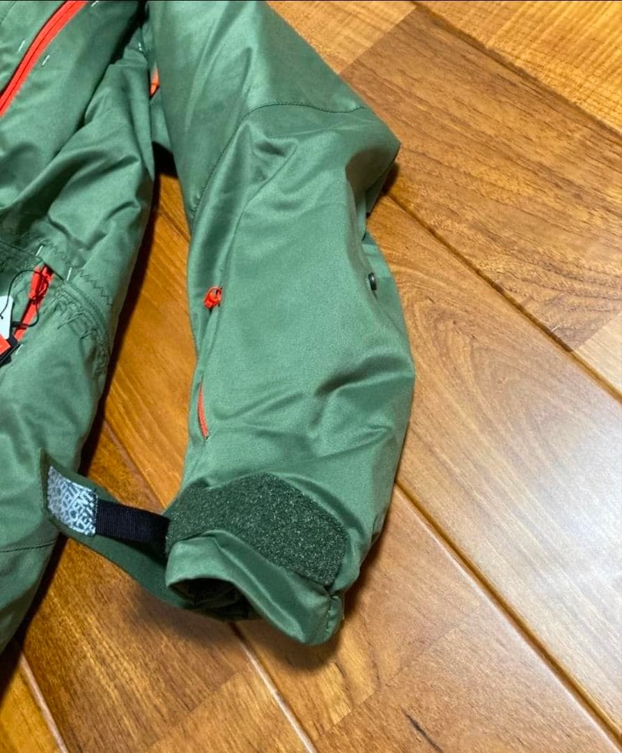 デサント DESCENTE スキーウェア上下（上L・下M）